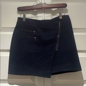 BCBGMaxAzria Black Textured Skirt